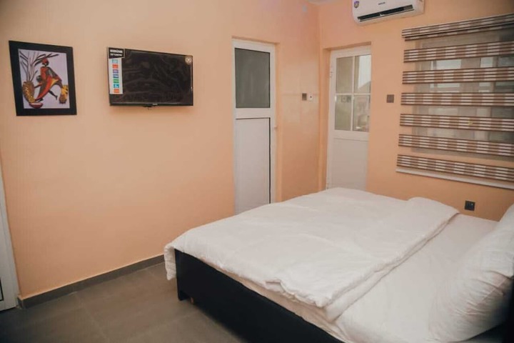 Room 2 of 12