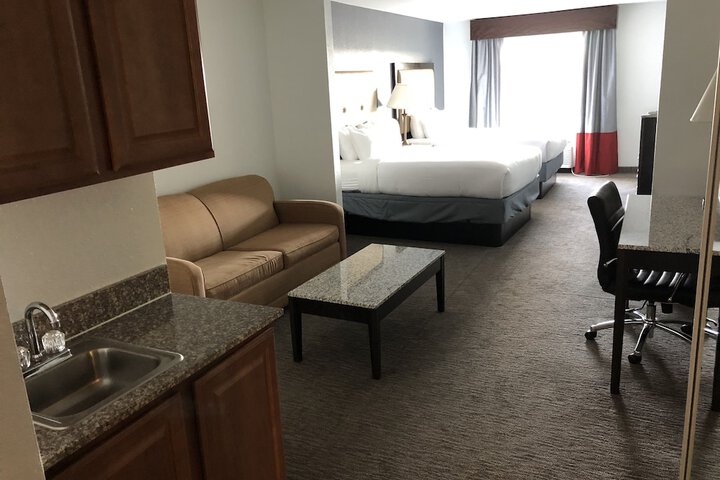 Room 21 of 90