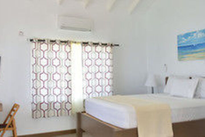 Room 8 of 32