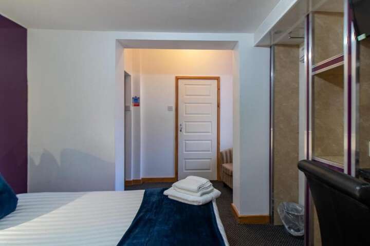 Room 16 of 58