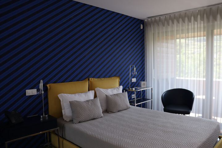 Room 12 of 43