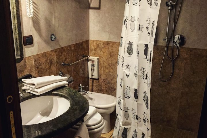 Clean Restrooms