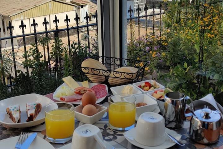 Breakfast/Coffee Service 62 of 73