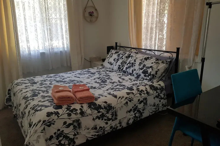 Room 3 of 11