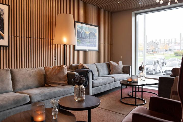Hotel Lobby