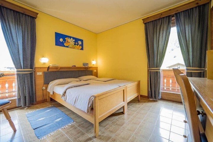 Room 12 of 44