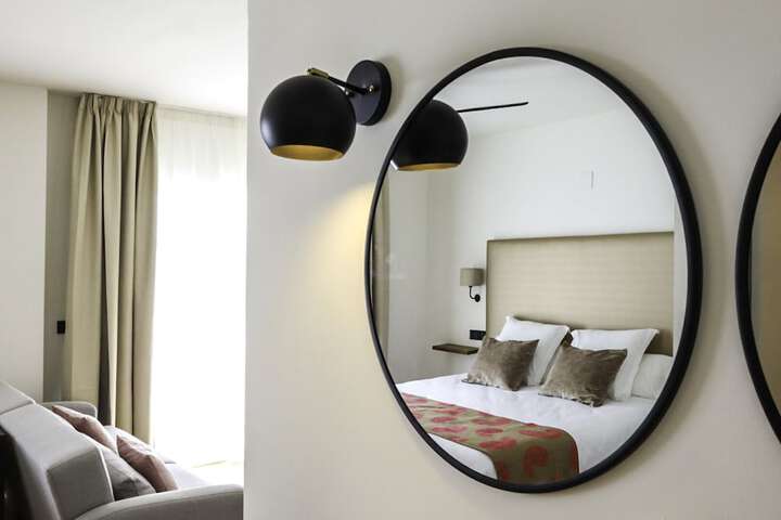 Room 46 of 127