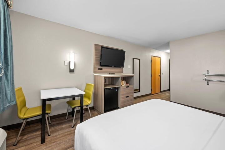 Room 44 of 64