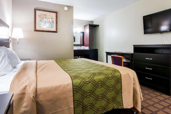 2 Double Beds (1 of 6)