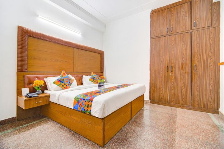 Room 2 of 6