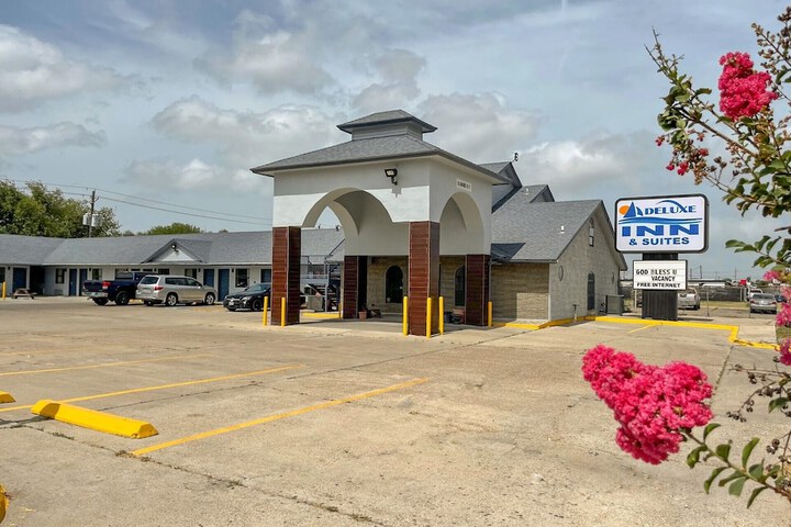 Photo of Deluxe Inn & Suites Corpus Christi I 37