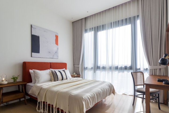 Room 8 of 92