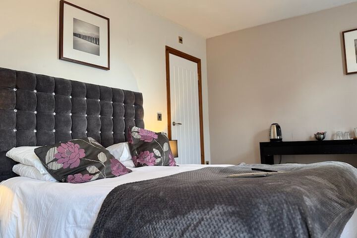Room 9 of 26