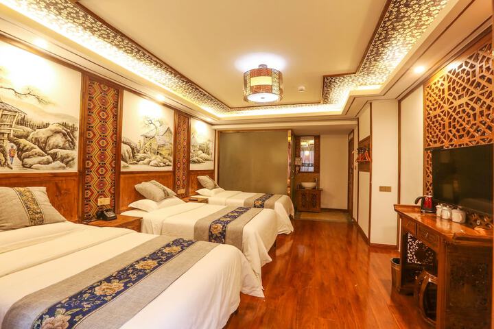 Room 6 of 27