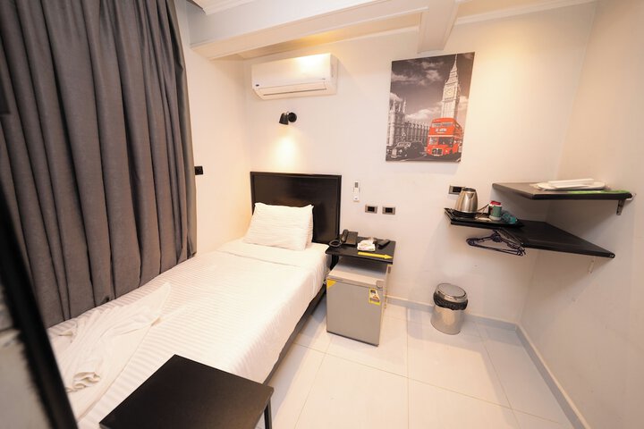 Room 56 of 107