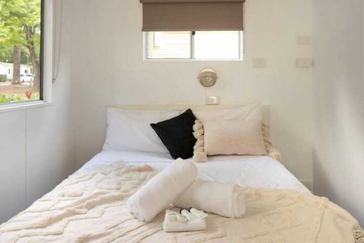 Room 26 of 157