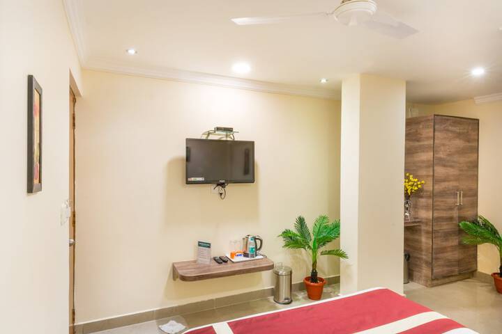 Room 14 of 38