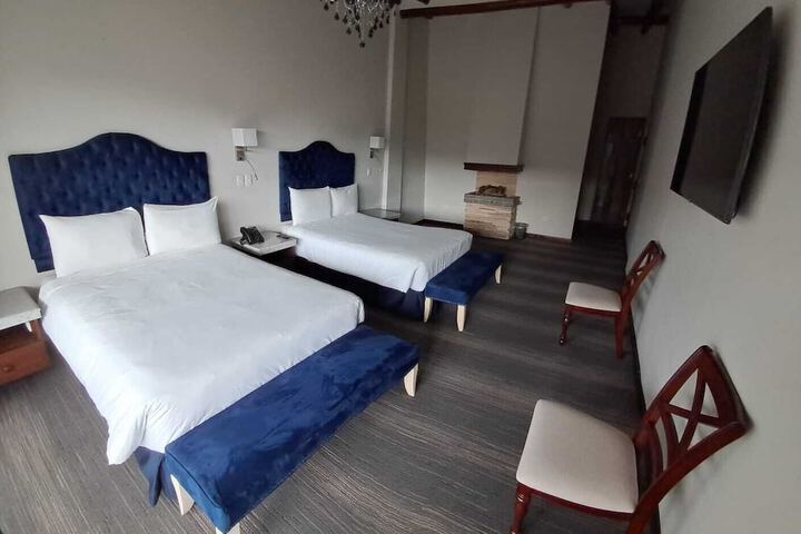 Room 2 of 13