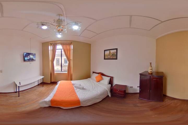 Room 21 of 42
