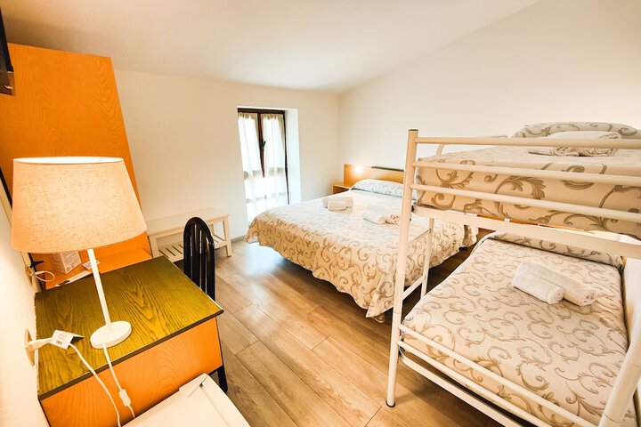 Room 7 of 40