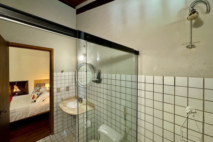 Room 72 of 88