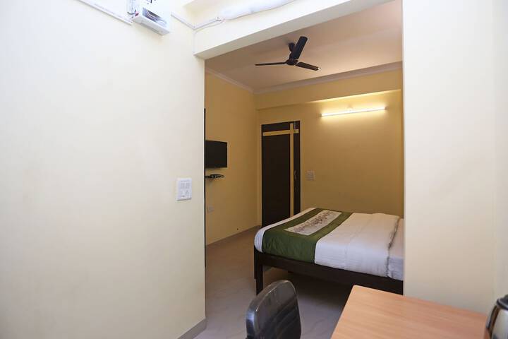 Room 13 of 14