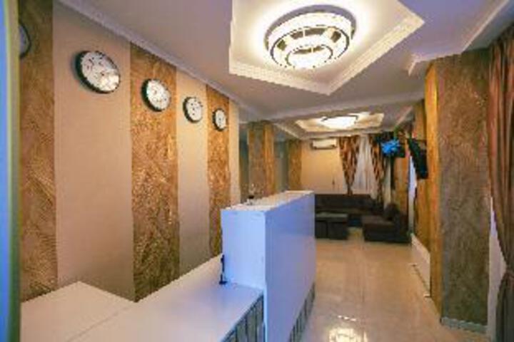 Hotel 8 of 18