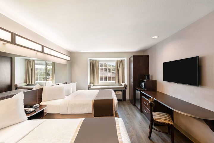 Room 20 of 51