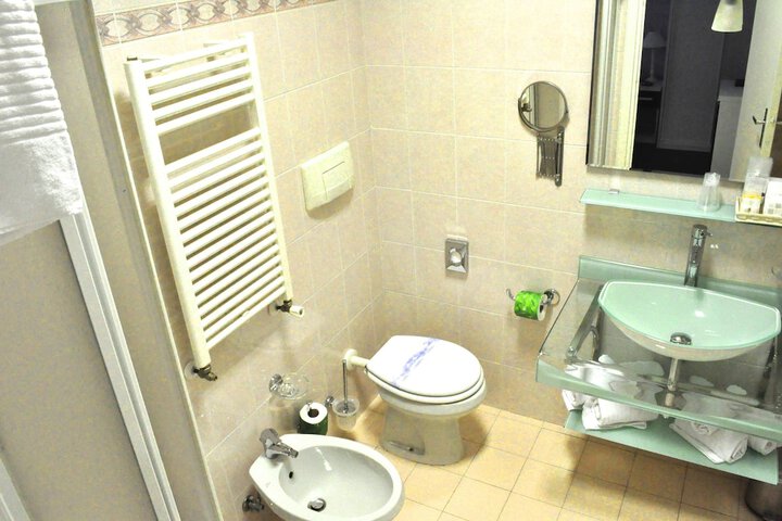 Clean Restrooms