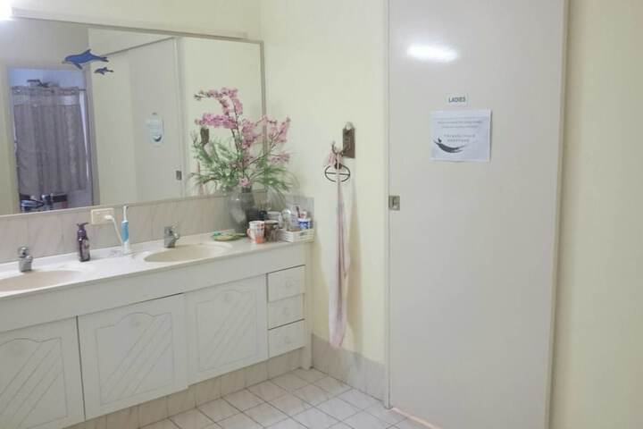 Room 15 of 42