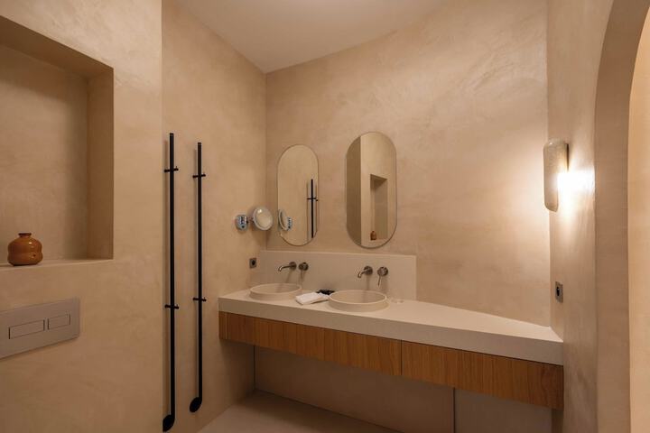 Room 14 of 41