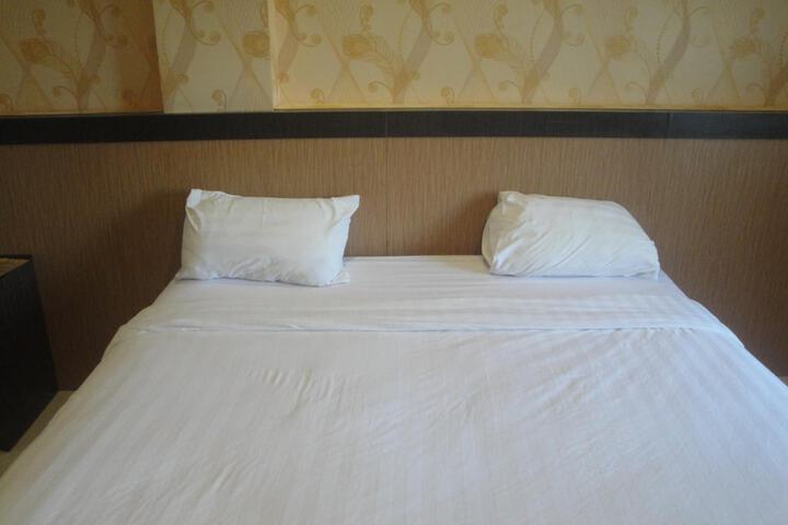 Room 11 of 67