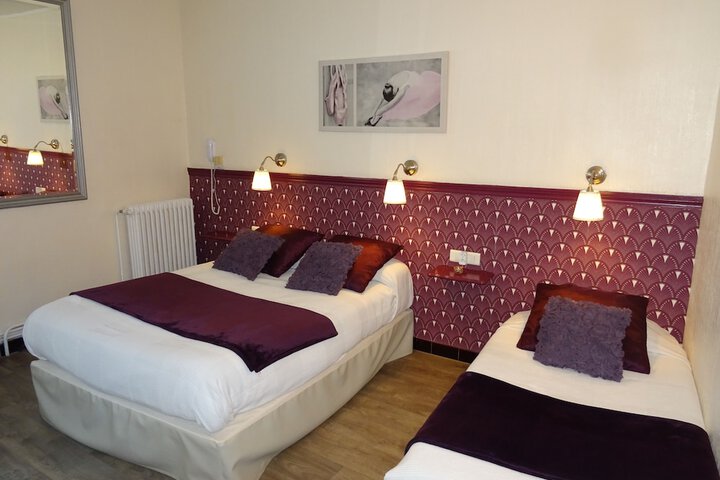 Room 11 of 22