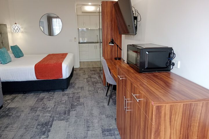 Room 35 of 121