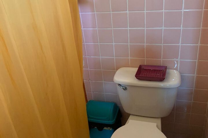 Room 25 of 64
