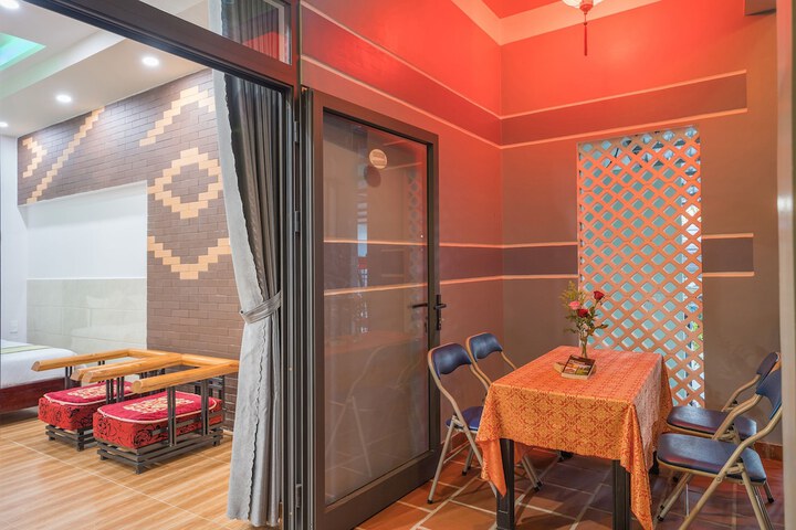 Room 5 of 27