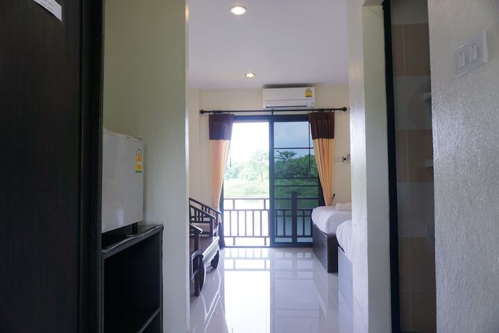 Room 5 of 25