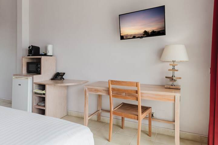 Room 42 of 76