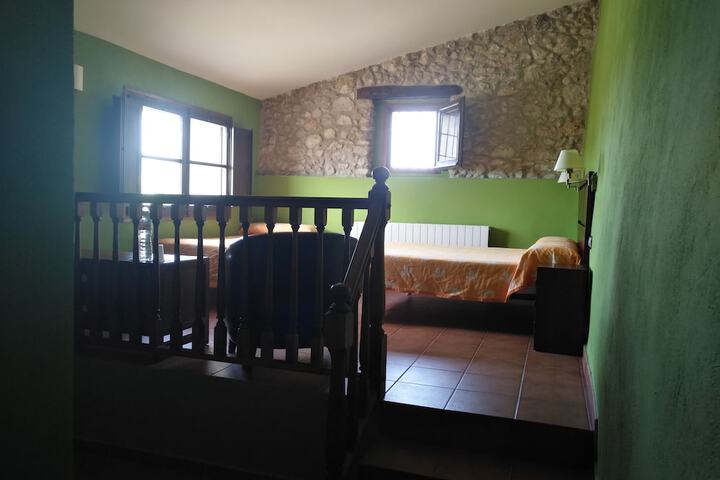 Room 5 of 13