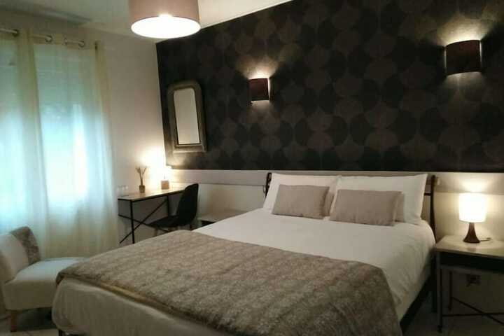 Room 8 of 52
