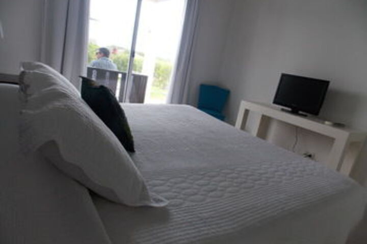 Room 12 of 25