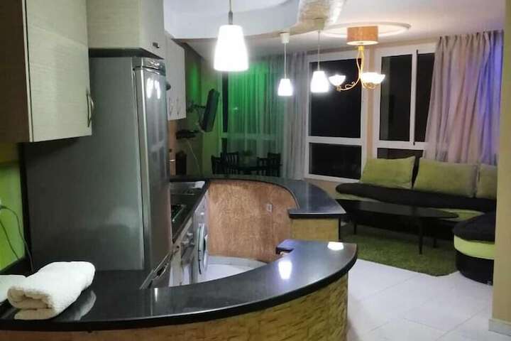 Room 10 of 20