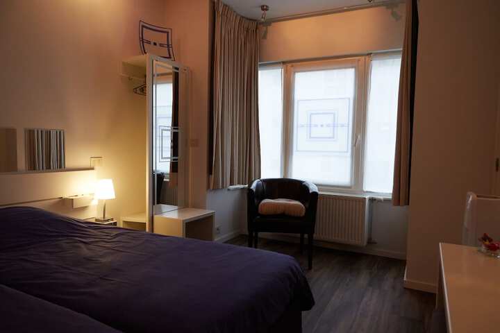 Room 9 of 64