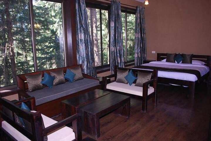 Room 4 of 43