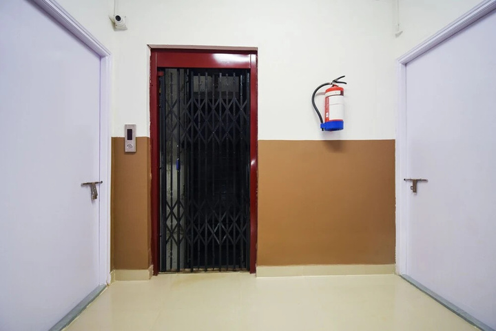 Room 13 of 15