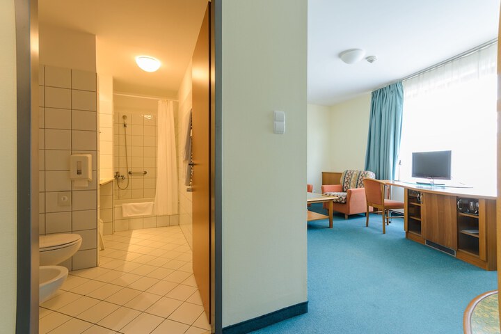 Room 27 of 51