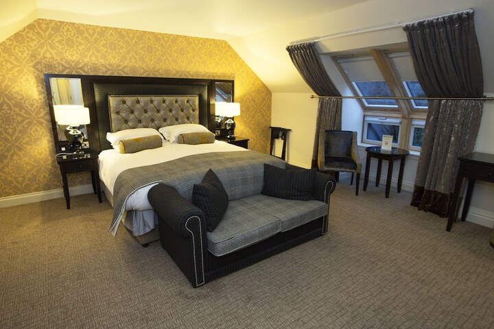 Room 11 of 52