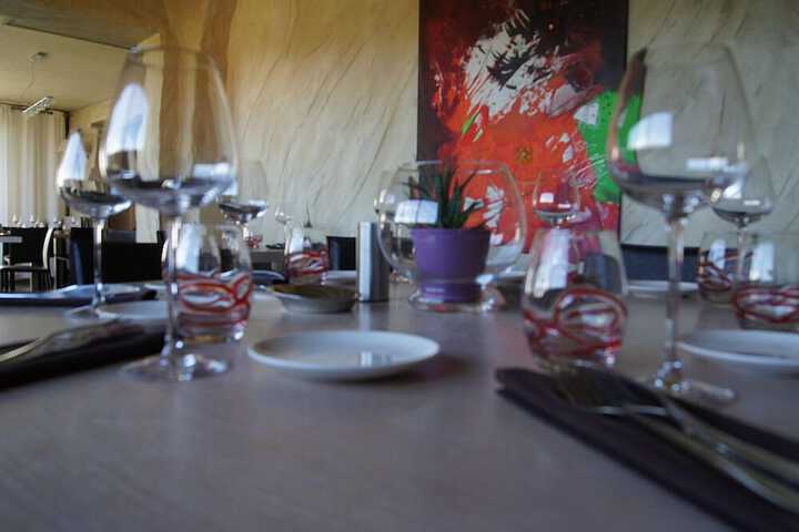 Dining 38 of 68