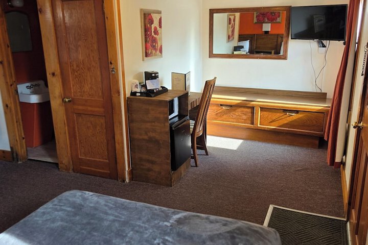 Room 19 of 69