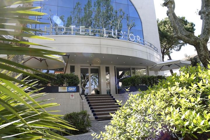 Hotel 43 of 43